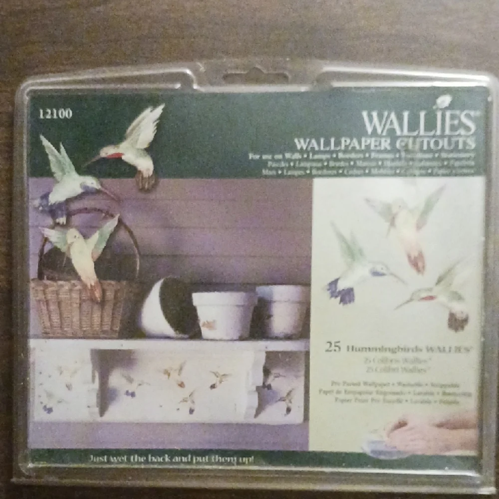 Wallis Black and Gray Wallpaper Elegant Wall Decor